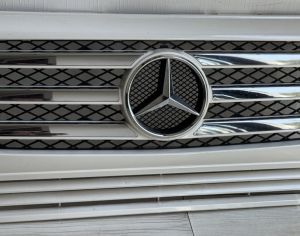 იყიდება მერსედეს ბენც G500 სის წინა გრილი