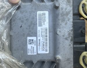 FORD Fusion ძრავის კომპიუტერი 5WY8930MAAG