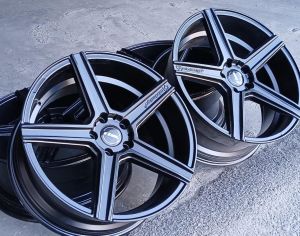 5/112,R-19,J-8/5,ET-45..MERCEDES,AUDI,VOLKSWAGEN,SKODA..ORIGINAL GERMANY!!!MB-DESIGN