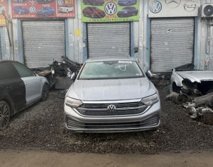 VOLKSWAGEN Jetta 2020 1.4 - 2