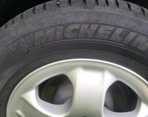 იყიდება ზაფხულის საბურავები Michelin 255/60 R17