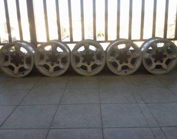 იყიდება 5 ალუმინის დისკი