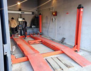 რაზვალის ამწე 4 დგარიანი ამწე