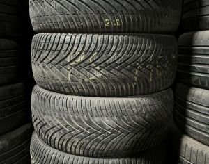 R17  215/50 ზამთარი