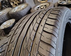 305/35ZR24   ROADCRUZA	RA 720