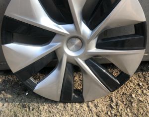 TESLA Model Y 2019 - 2024