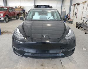 TESLA Model Y 2020 0.1 - 1