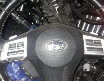 Subarus rulis airbagi