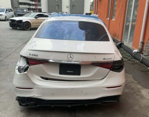 იშლება W223 S580 და G63 amg