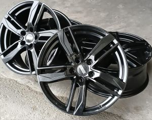 5/112,R-18.J-8.ET-40..MERCEDES,VOLKSWAGEN,AUDI,SKODA,MINI COOPER,SEAT..ORIGINAL ITALY!!!FONDMETAL