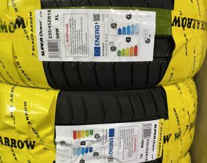 R18  235/45 ზაფხული