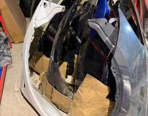 TESLA Model 3 / Model Y