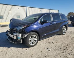 TOYOTA Sienna 2021 2.5 - 2
