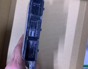 იყიდება ძრავის ECU (კომპიუტერი)