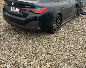 იშლება BMW 4 series