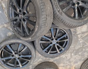 Ტოიოტა,მაზდა ჰიუნდაი, ნისანი, ჰონდა, სუბარუ 5/114,3 გადახვრეტის 17ზომის დისკები და საბურავების კომპლექტი..