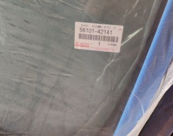 ტოიოტა რავ 4 საქარე მინა