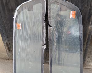 იყიდება ვიტოს/ვიანოს გვერდის შუშები