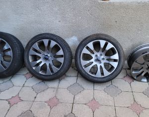 იყიდება დისკები საბურავებით