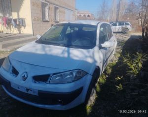 იშლება Renault Megane