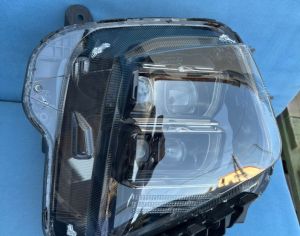 HYUNDAI Tucson 2021-2025 წინა მარჯვენა ფარი