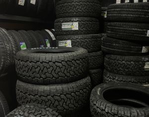 255/45R18