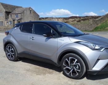 Toyota CH-R 5D SUV 2016-2022 წინა საქარე მინა