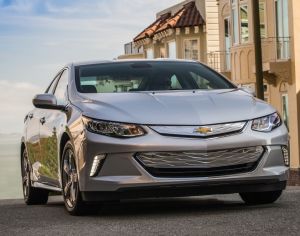 იშლება chevrolet volt 2017 წლიანი