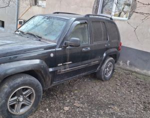 იშლება Jeep Liberty  2001-2005 წლის მოდელი,