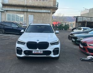 იშლება