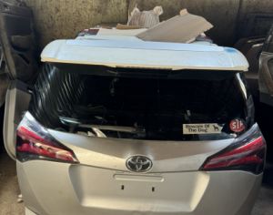 იშლება toyota rav 4 2013-2018. 555194114