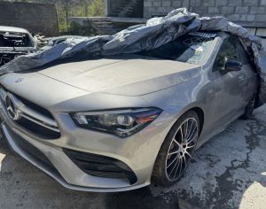 იშლება mercedes benz CLA 2021 CLA 35 AMG
