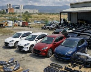 Ford Escape ნაცილები Nacilebi