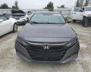 იშლება Honda Accord 2018- 2024
