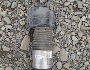 0677. PORSCHE TAYCAN TURBO  ამორტიზატორი(ბალიში)