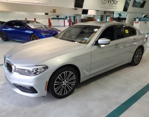 იშლება G30 2018 წლიანი