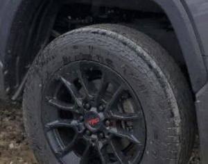 R20 TOYOTA Tundra 2023-2026