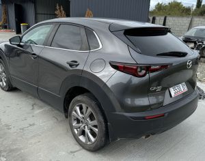 იშლება mazda cx30 2019-2023