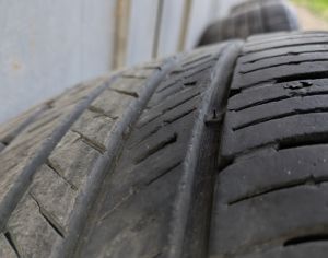 R19  235/50 Все Сезоны