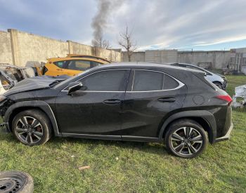 LEXUS UX 200 2021 2.0 - 1