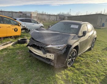 LEXUS UX 200 2021 2.0 - 2