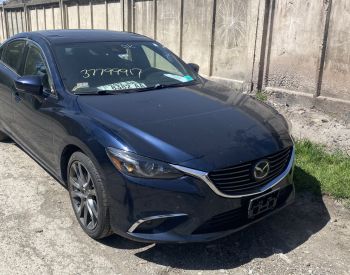 იშლება mazda 6 grand 2017
