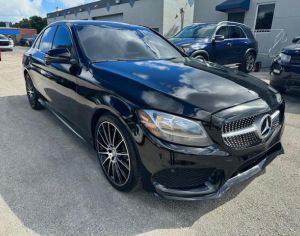 იშლება W205 Mercedes C Klasse