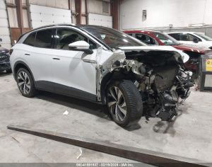 VOLKSWAGEN ID.4 PRO იშლება