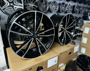 5/112,R-19,J-9 da J-8,ET-40/28... MERCEDES-BENZ / BMW / TOYOTA SUPRA / ORIGINAL GERMANY!!!ULTRA WHEELS UA-24-CVR17-8019BM