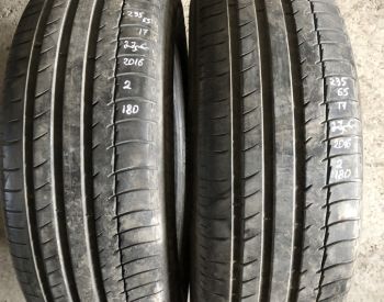 235/65 R17
