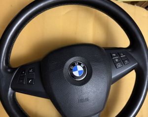 BMW E70  საჭე გათბობით აირბაგით