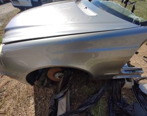 MERCEDES-BENZ E 50 / E 200 / E 220 / E 270 - 1