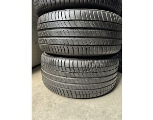 R19  275/35 245/40 Michelin