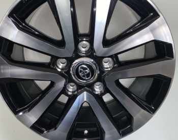 R20 TOYOTA Land Cruiser 2023